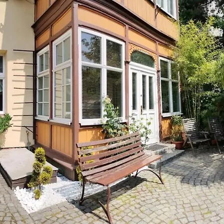 Apartament Z Ogródkiem Apartamento