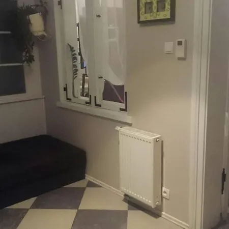 Apartament Z Ogrodkiem شقة سوبوت